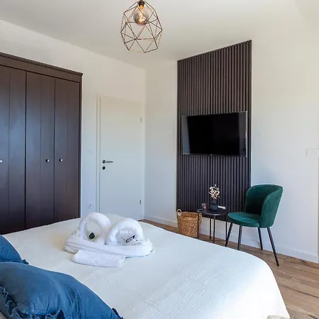 4 Bedroom Cozy In * Marčana